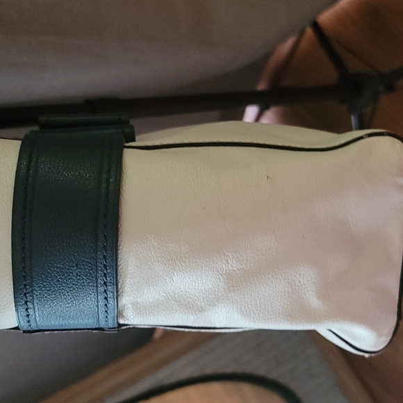 Kate Spade Bow purse - Picture 6 of 17